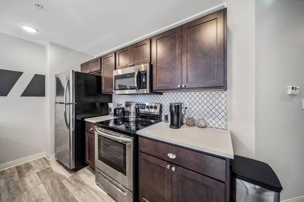 2Br Unit With Game Machine With Pool And Gym Access-602 Lägenhet Cleveland Exteriör bild