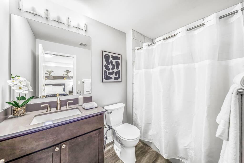 2Br Unit With Game Machine With Pool And Gym Access-602 Lägenhet Cleveland Exteriör bild