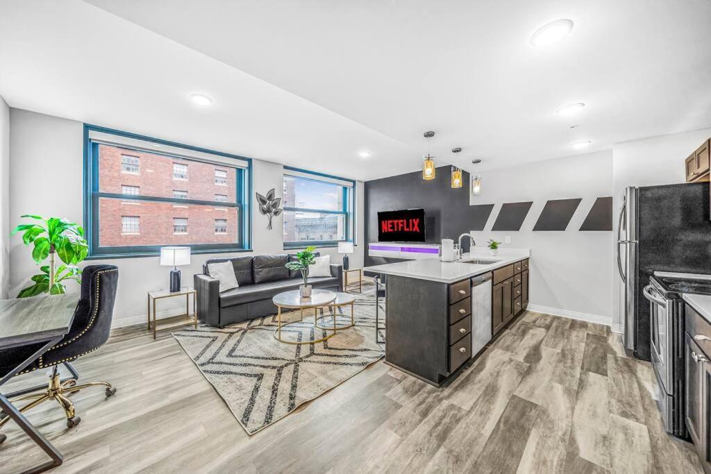 2Br Unit With Game Machine With Pool And Gym Access-602 Lägenhet Cleveland Exteriör bild